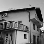 Old Town Apartmán *